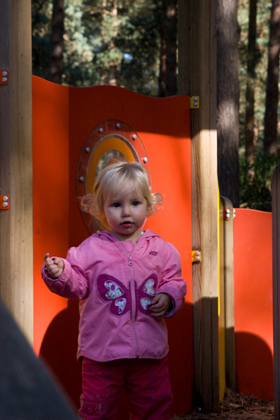 090925-RebeccaPlayin#20108